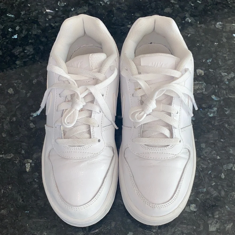 Nike Ebernon Low Casual White Athletic Shoes Sneakers Size 7.5 AQ1779-100